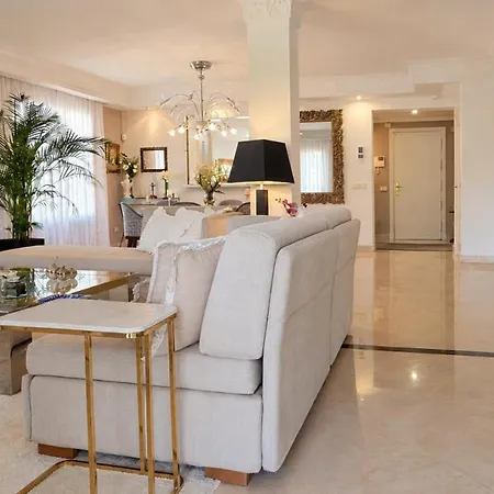 Elegant Golden Mile Сasa de vacaciones Marbella