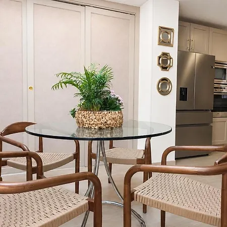 Elegant Golden Mile Marbella
