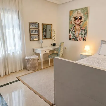 Elegant Golden Mile Marbella